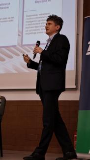 z10